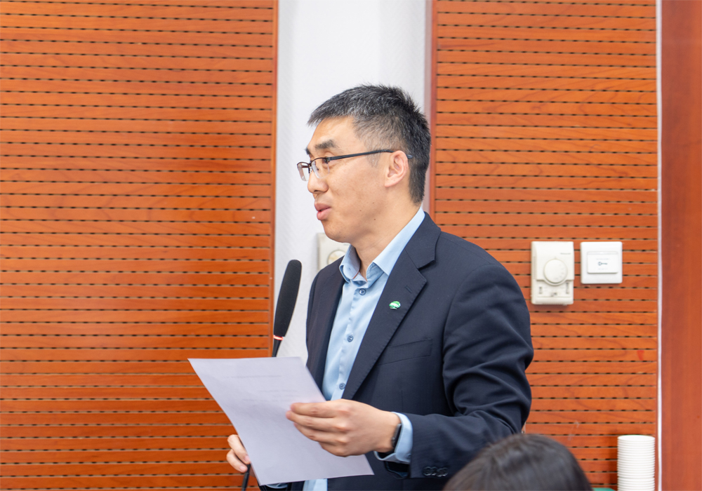 编辑后：图4 丁业超宣读获奖名单 DSC03713.jpg